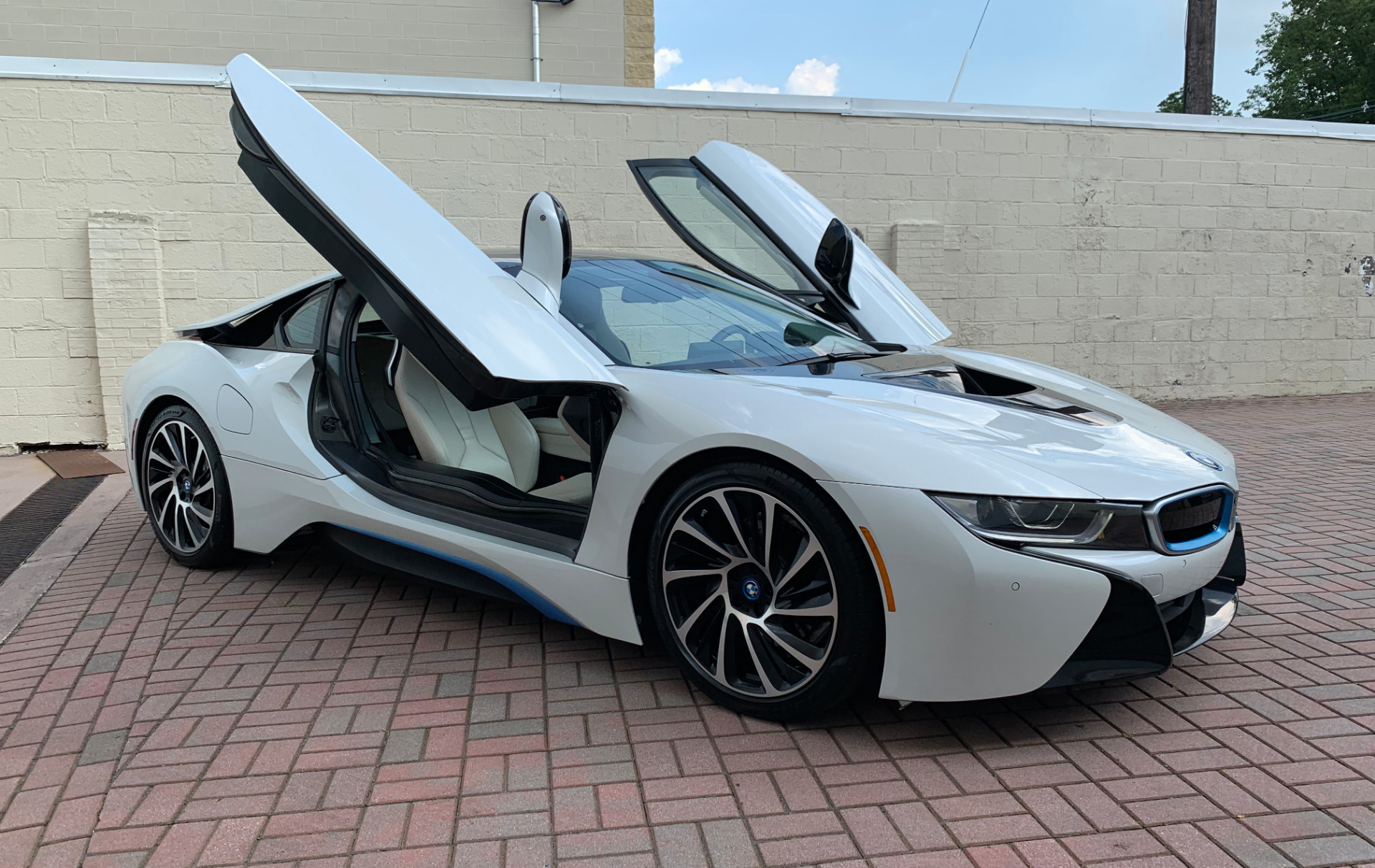 Used 2016 BMW I8 For Sale (Sold) | MotorEnvy Stock #10436